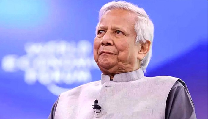 ​প্যারিসের উদ্দেশে ঢাকা ছাড়লেন ড. ইউনূস