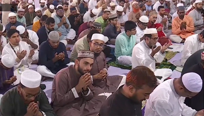 ​জাতীয় ঈদগাহে ঈদুল আজহার প্রধান জামাত অনুষ্ঠিত