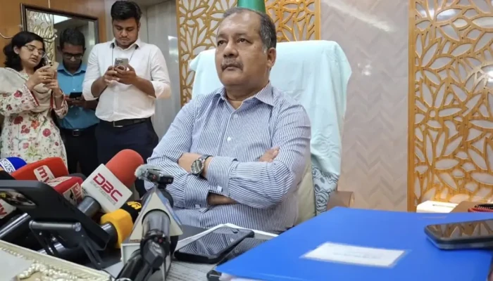 জ্বালানি তেলের দাম বৃদ্ধি নিয়ে  যা বললেন তথ্যমন্ত্রী