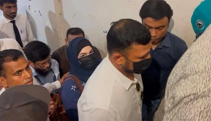 ​ব্যভিচারের অভিযোগের মামলায় ক্রিকেটার নাসির ও তামিমা খালাস