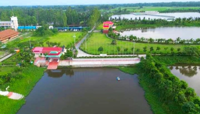 কেমন চলছে বেনজীরের সাভানা রিসোর্ট