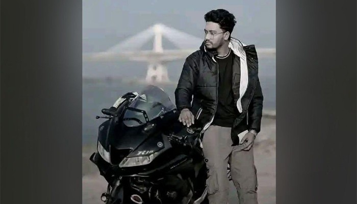 ​বন্ধুকে বিদায় জানাতে গিয়ে নিজেই নিলেন চিরবিদায়