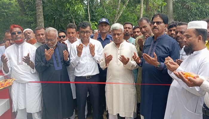 যশোরে  ৩টি সেতুর উদ্বোধন করলেন প্রতিমন্ত্রী  অমিত