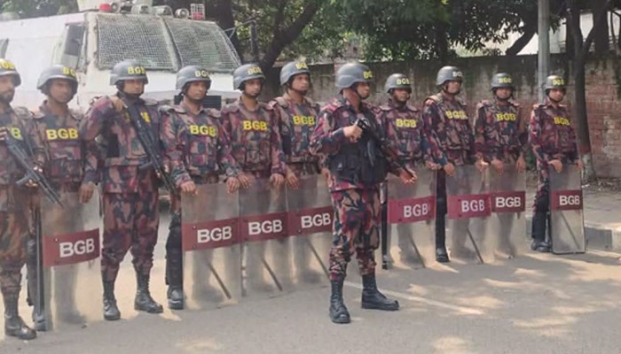 রাজধানীতে বিজিবি মোতায়েন