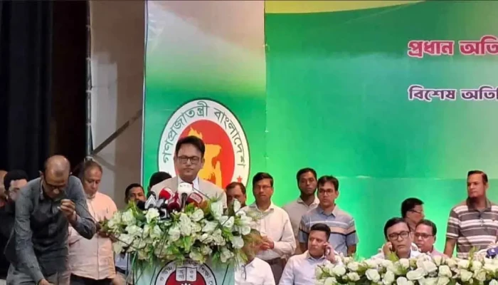 নকল পেলে প্রতিষ্ঠান প্রধানকে আইনের আওতায় আনা হবে