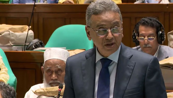করের আওতায় আসছে মুদি দোকান, বিউটি পার্লারসহ ১৬টি খাত