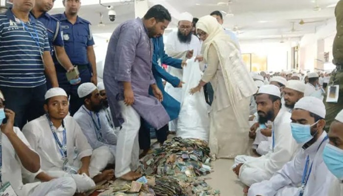পাগলা মসজিদের ১৩ দানবাক্সে মিলল রেকর্ড ৪৩ বস্তা টাকা