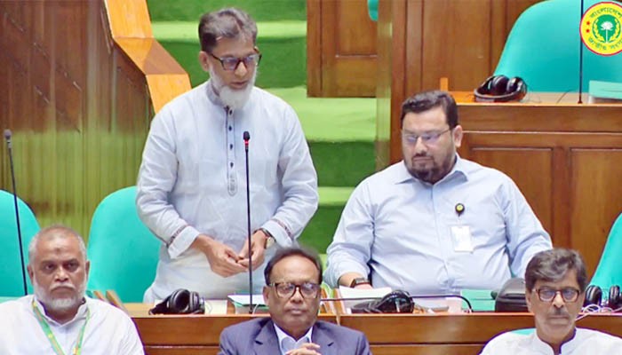 সড়ক-রেলখাত উন্নয়নে আসছে নতুন পরিকল্পনা:  প্রতিমন্ত্রী হাবিবুর রশীদ