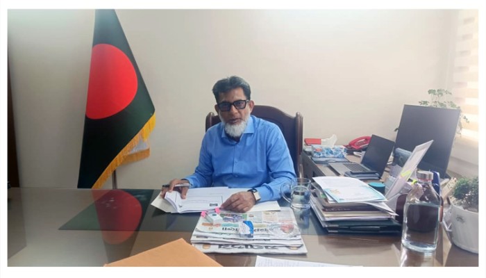 দ্রুত গতিতে বাড়ছে যাত্রীসেবা ও রেলের মান: রেল প্রতিমন্ত্রী হাবিবুর