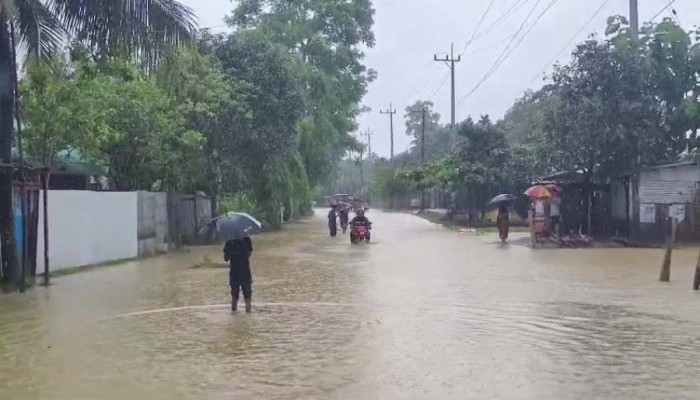 টানা বৃষ্টিতে খাগড়াছড়ির নিম্নাঞ্চল প্লাবিত, পাহাড়ধসের শঙ্কা