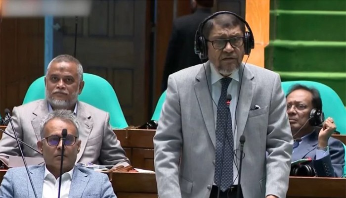 ​শিগগিরই এক লাখ স্বাস্থ্যকর্মী নিয়োগ দেওয়া হবে: স্বাস্থ্যমন্ত্রী