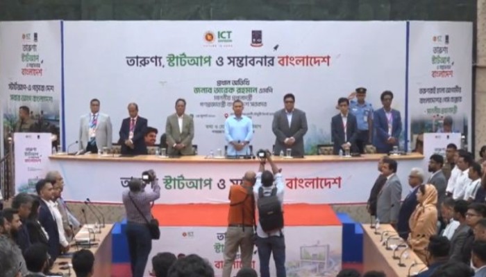 বরিশাল থেকে ফিরে সকালেই  ঢাবিতে প্রধানমন্ত্রী