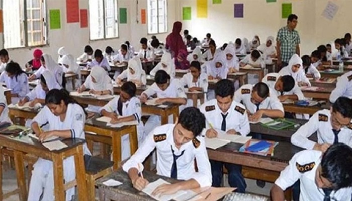 পদার্থবিজ্ঞান প্রশ্নে ত্রুটি থাকলে পূর্ণ নম্বর পাবে পরীক্ষার্থীরা