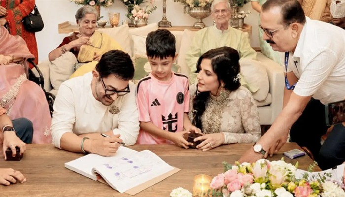 ​আমির খানের বিয়ে অবৈধ বলে ফতোয়া জারি