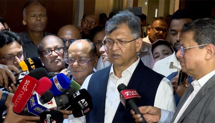 রাষ্ট্রপতির পদত্যাগের গুঞ্জন, যা জানালেন স্বরাষ্ট্রমন্ত্রী
