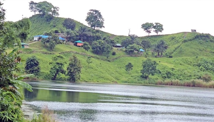 গভীর খাদে মোটরসাইকেল, প্রাণ গেল দুই পর্যটকের