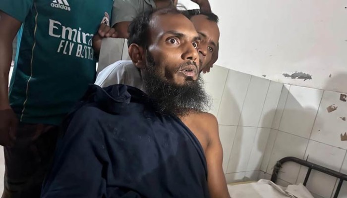 পরকীয়ার অভিযোগে ওয়ার্ড জামায়াত সেক্রেটারিকে গণধোলাই