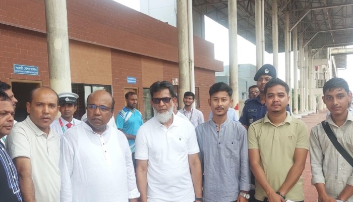 কক্সবাজার রুটে চলতি মাসেই আরও এক জোড়া নতুন ট্রেন: প্রতিমন্ত্রী