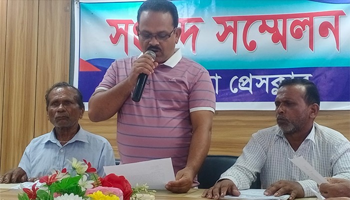 ​কলাপাড়ায় বিএনপির সভাপতিকে জড়িয়ে খবর প্রকাশের প্রতিবাদে সংবাদ সম্মেলন