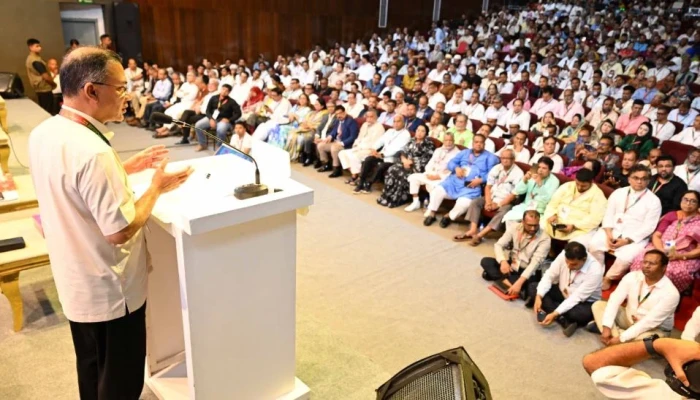 আমরা কখনোই জনগণকে ফেলে চলে যাইনি: প্রধানমন্ত্রী