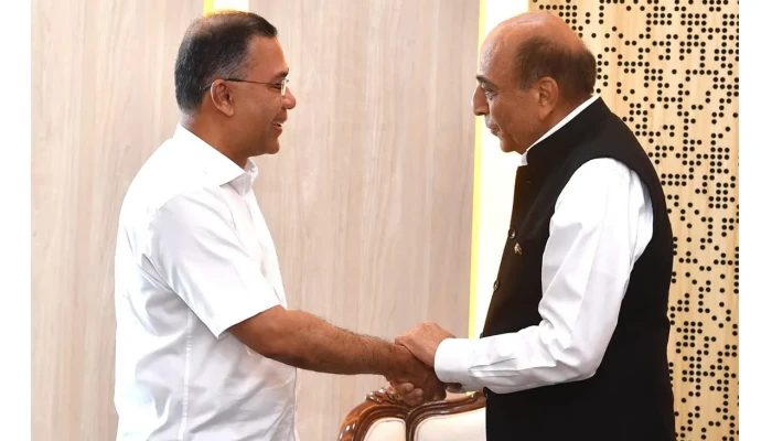প্রধানমন্ত্রীর সঙ্গে বৈঠকে ভারতীয় হাইকমিশনার দীনেশ ত্রিবেদী