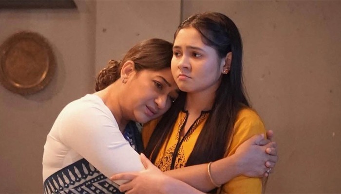 ​অভিনয়ের ব্যস্ততার মাঝেও এসএসসিতে তিথির সাফল্য