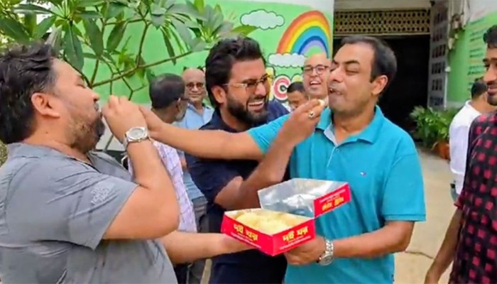 ​রাষ্ট্রপতি হচ্ছেন মির্জা ফখরুল, ঠাকুরগাঁওয়ে আনন্দের বন্যা