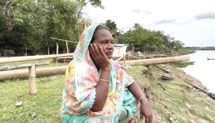 ‘এই যে ঘরডা আছে, পানিডা বাড়লেই এইডাও যাইবগা’