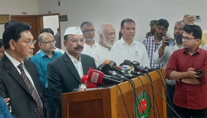 ​রাষ্ট্রপতি নির্বাচনের আগে ৭০ অনুচ্ছেদের প্রশ্ন অবান্তর: গয়েশ্বর