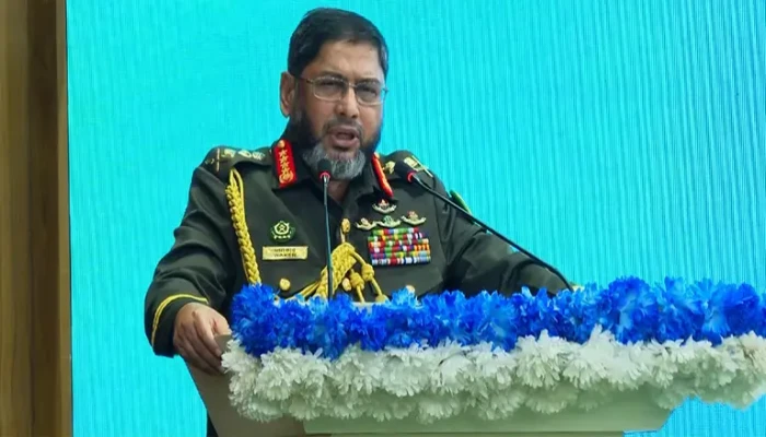 রোহিঙ্গা সংকট অর্থনীতিতে চাপ তৈরি করছে: সেনাপ্রধান