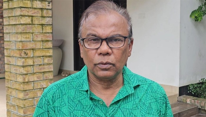 ​ফরিদপুরে অভিনেতা ফজলুর রহমান বাবুর বাড়িতে চুরি