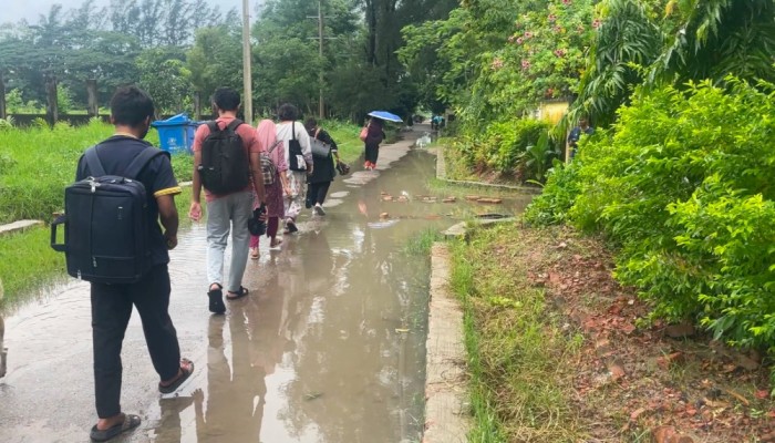 বিশ্ববিদ্যায়লে নেই ড্রেনেজ ব্যবস্থা, বৃষ্টি হলেই বাড়ে ভোগান্তি