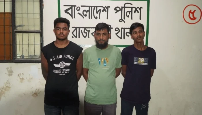 পুলিশের সামনে নারী উদ্যোক্তাকে মারধর, ভাইরাল সেই ঘটনায় গ্রেফতার ৩