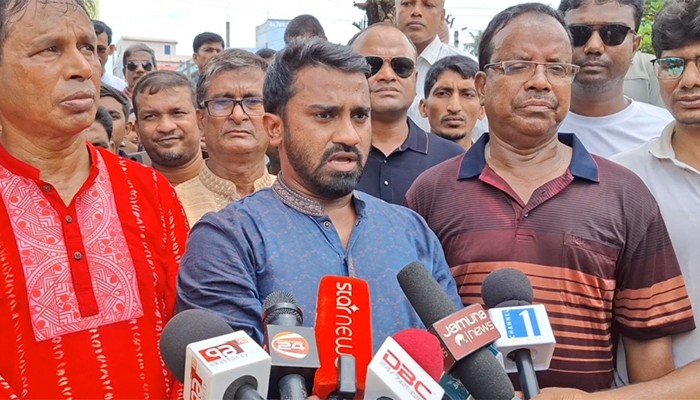 ​ডিসেম্বরে আ' লীগকে ফেরাতে চায় জামায়াত-এনসিপি: রাশেদ খাঁন