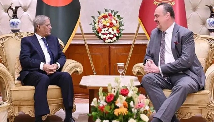 ​যুক্তরাষ্ট্র ভ্রমণে ‘ভিসা বন্ড’ ব্যবস্থা সহজ করার আহ্বান রাষ্ট্রপতির