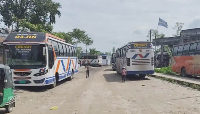 ​জামালপুর-ঢাকা রুটে বাস চলাচল বন্ধ