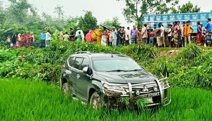 প্রতিমন্ত্রীর গাড়ির ধাক্কায় আহত বৃদ্ধার মৃত্যু