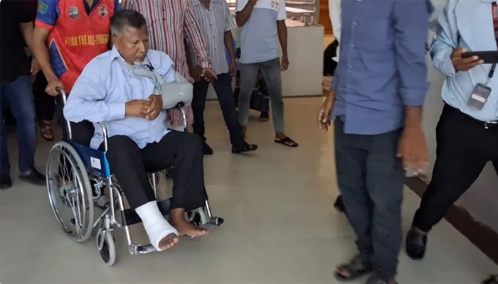 ​দুর্ঘটনায় আহত খাদ্য প্রতিমন্ত্রীকে পাঠানো হলো ঢাকায়