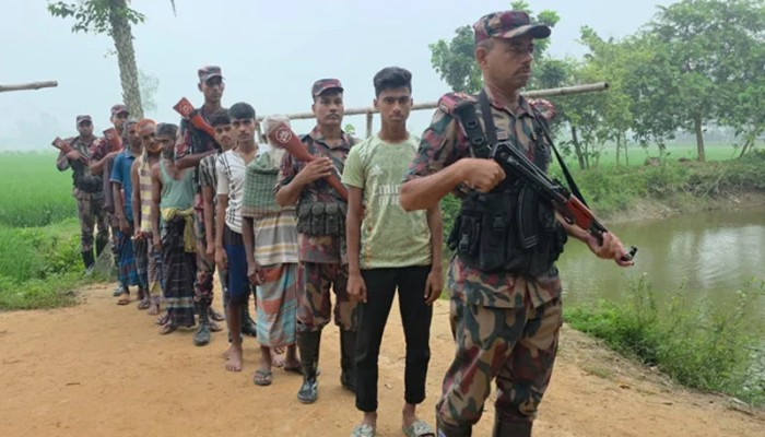 দিনাজপুর সীমান্তে ১২ থেকে ১৫ জনকে পুশইনের চেষ্টা