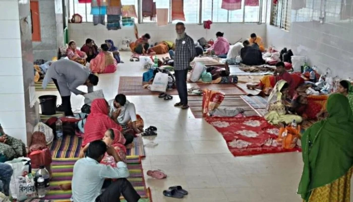 গাজীপুরে ডেঙ্গুর দাপট: মেঝেতেই থাকছেন রোগীরা