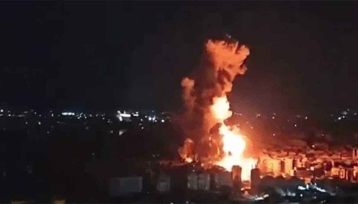 ​উত্তপ্ত হরমুজ: ইরানের উপকূলে দফায় দফায় বিস্ফোরণ