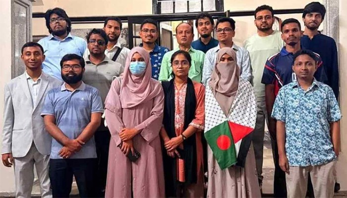 ​ডাকসুর মেয়াদ শেষ, তবে...