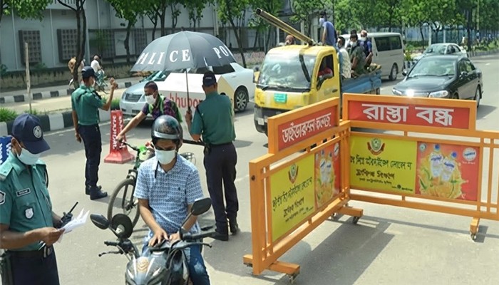 ​রাজধানীর বিভিন্ন স্থানে বসানো হলো ২০০ চেকপোস্ট