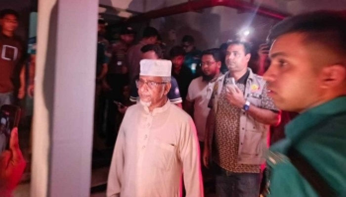 পুলিশ হেফাজতে এমপি গাজী নজরুল ও তার প্রথম স্ত্রী