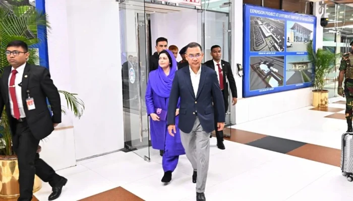 নতুন বাংলাদেশের বার্তা নিয়ে জাতিসংঘের পথে প্রধানমন্ত্রী