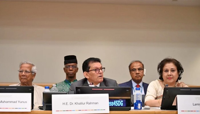 মানুষকে সমস্যা নয়, সমাধানের শক্তি হিসেবে দেখতে হবে: খলিলুর