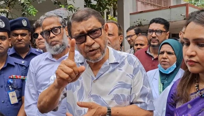 ​সরকারি হাসপাতালের সামনে ক্লিনিকের অনুমোদন দেয়া হবে না