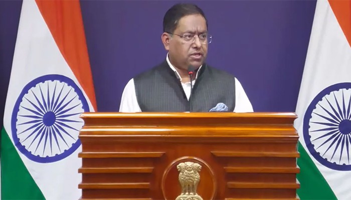 বাংলাদেশের সঙ্গে ইতিবাচক সম্পর্ক চায় ভারত: জয়সওয়াল