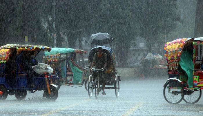 ​সারাদেশে বজ্রসহ বৃষ্টির পূর্বাভাস, হতে পারে ভারী বর্ষণ
