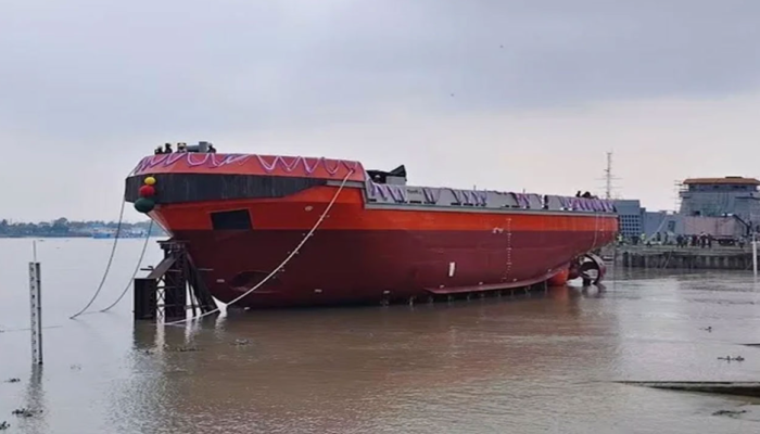 পায়রা বন্দরের জন্য খুলনা শিপইয়ার্ডে টাগবোট নির্মাণ